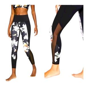 Athleta Blossom Intuition 7/8 Tight L